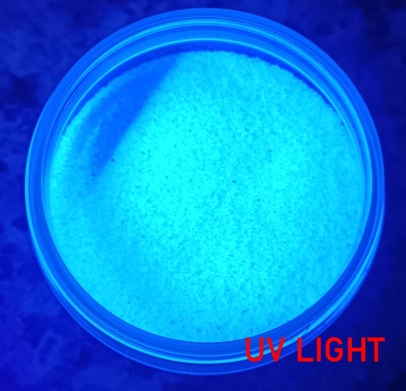 RYVALURES-GLITR DO GUMOVÝCH NÁSTRAH UV WHITE 20G-0,4MM