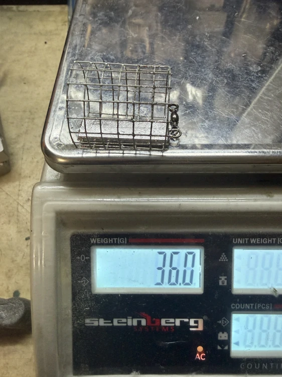 FORMA FEEDEROVÉ KRMÍTKO BI30G(PB 36G) +100 PÉREK GRÁTIS