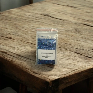 RYVALURES-GLITR DO GUMOVÝCH NÁSTRAH LASER BLUE 1,0MM-20G